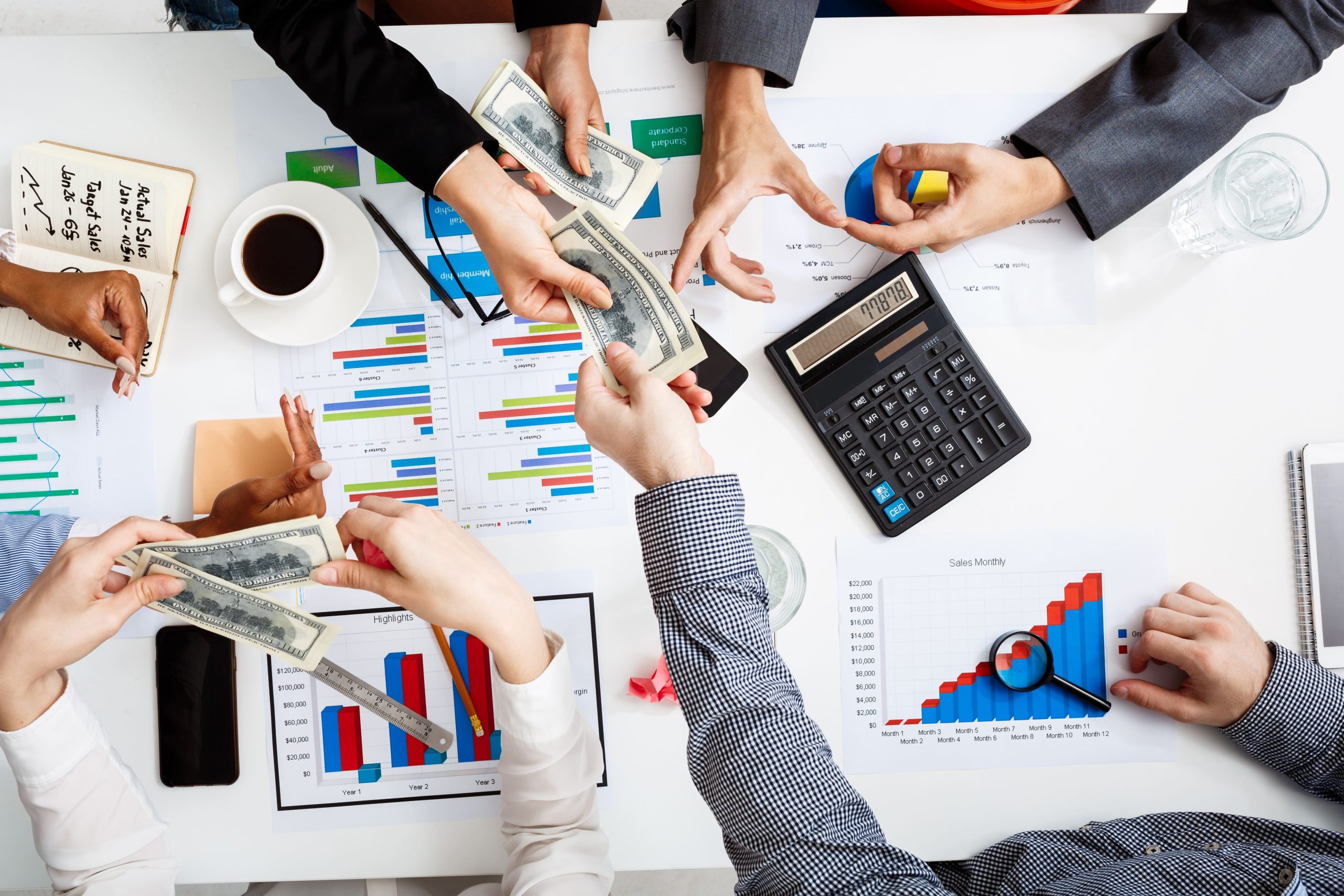 Réunion de travail en équipe de maîtrise d’œuvre