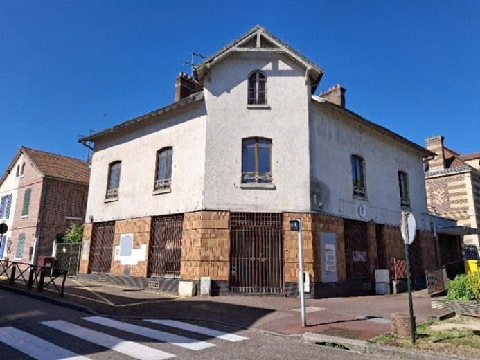 Réhabilitation de l'ancienne Poste MENIER et transformation en local médical